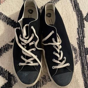 Shoes Like Pottery canvas shoes.